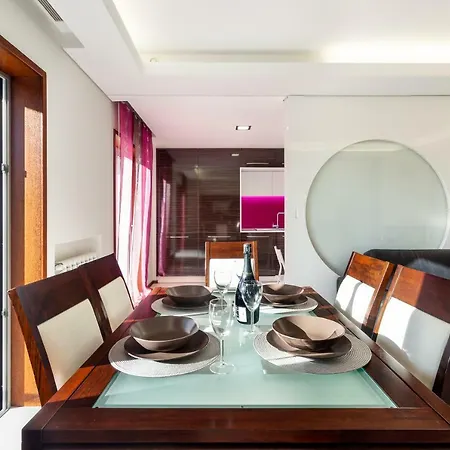 Pink - Spacious With Pool Viana do Castelo