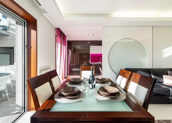 Pink - Spacious With Pool Viana do Castelo