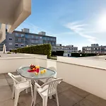 Pink - Spacious With Pool * Viana do Castelo