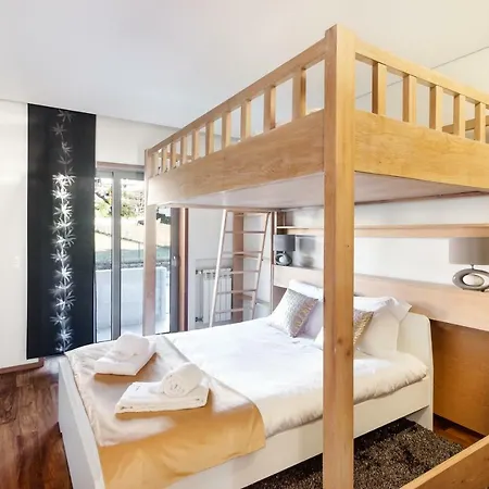 Pink - Spacious With Pool Apartment Viana do Castelo