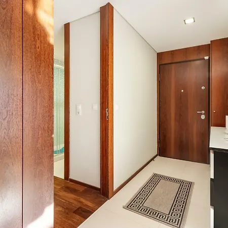 Pink - Spacious With Pool Viana do Castelo